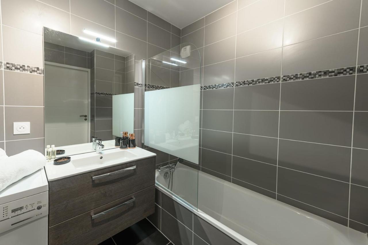 Stella Verde 3 - 2 Rooms New With Balcony & Garage アヌシー エクステリア 写真